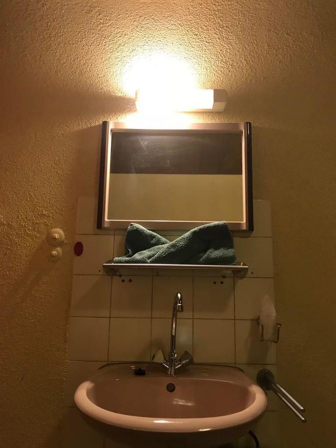 ホテルGasthaus Hirschberg ルートヴィヒスブルク エクステリア 写真